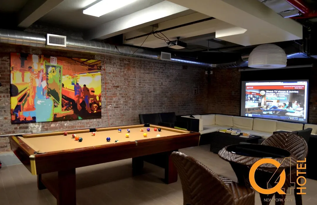 Q4 Hotel And Hostel-1